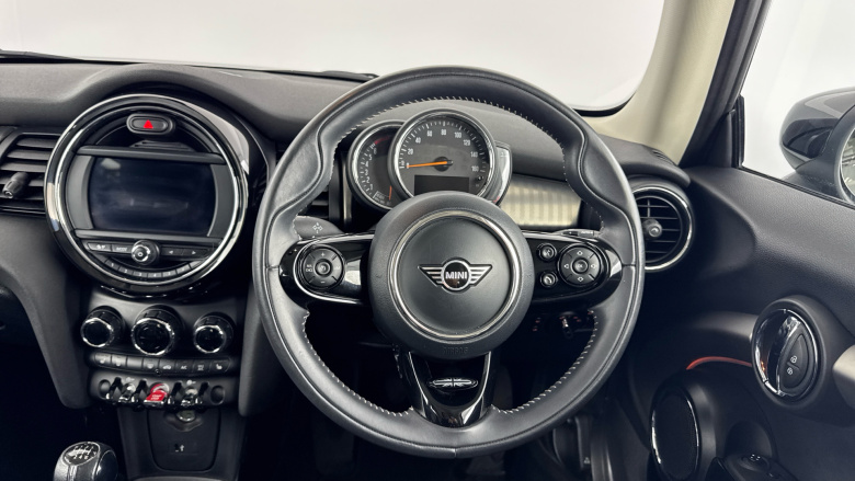 MINI Hatchback 1.5 Cooper Exclusive II 3dr Petrol Hatchback